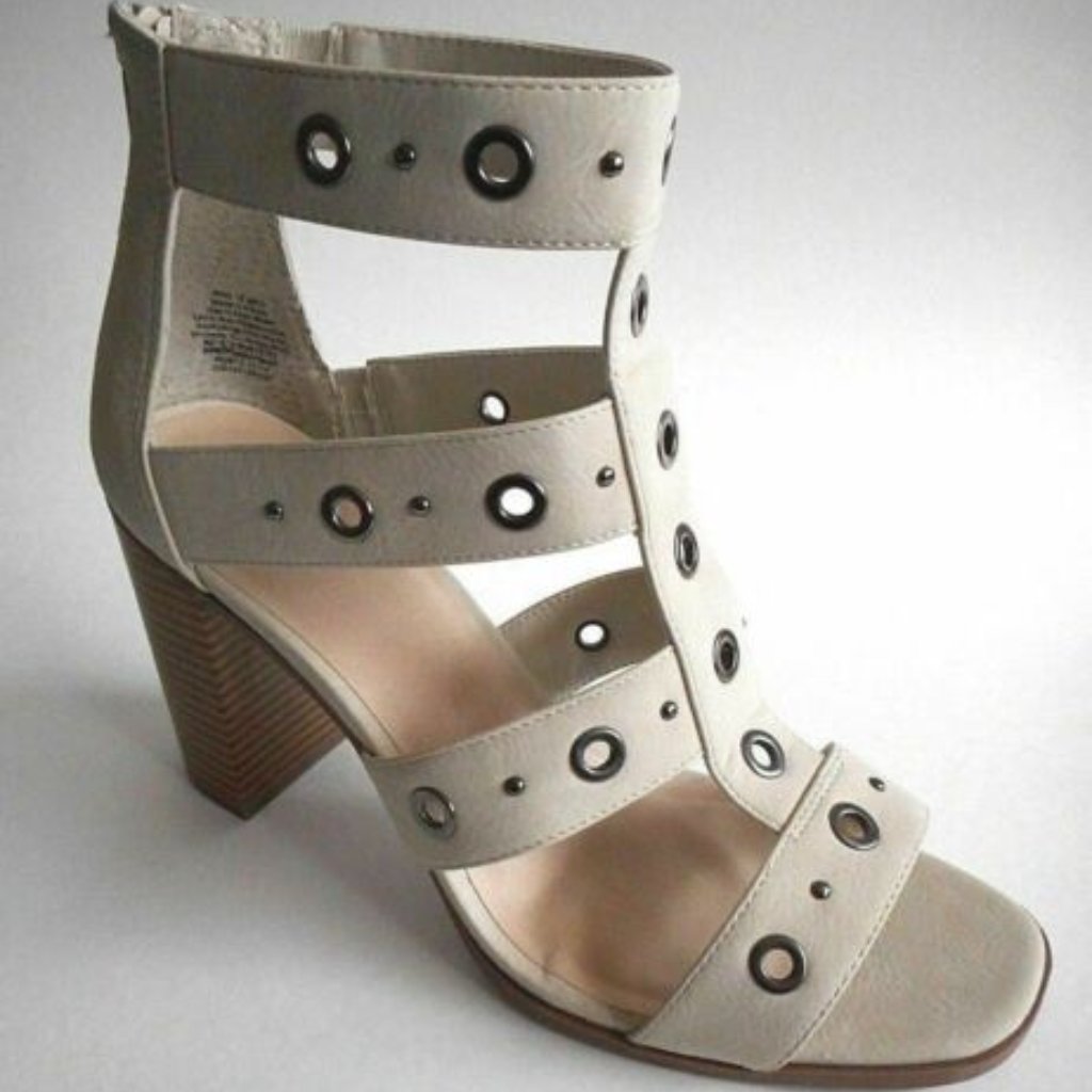 New Vera Wang Sand Color Memory Foam High Heel Sandal Shoes